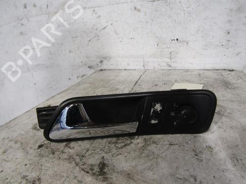 Used Front left interior door handle VW TOURAN (1T1, 1T2) 1.9 TDI (100 hp) 25070148
