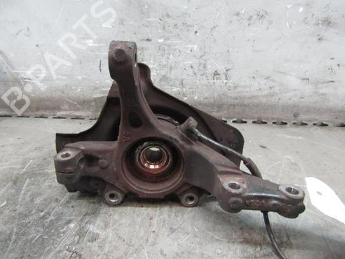 Used Left front steering knuckle FIAT GRANDE PUNTO (199_) 1.4 (199AXB11, 199AXB1A, 199BXB1A, 199AXL1A) (77 hp) 27175434