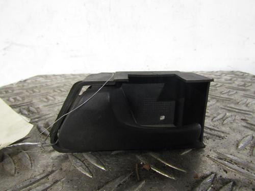 Used Front left interior door handle VW GOLF III (1H1) 1.9 TD, GTD (75 hp) 25113319