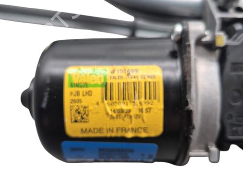 Used Front wiper motor RENAULT CAPTUR II (HF_) TCe 160 (HFN1) (158 hp) 25098157