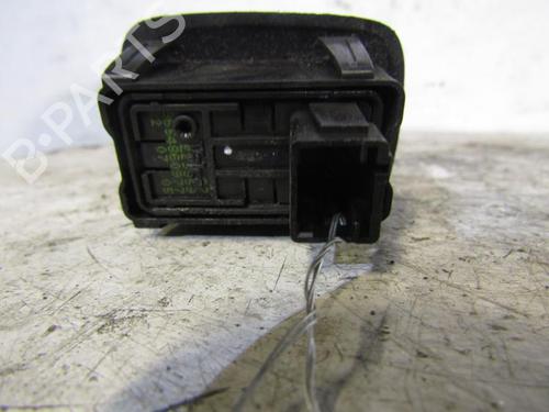 Used Right rear window switch Right rear window switch PEUGEOT 207 (WA_, WC_) 1.6 16V (109 hp) 25105680 25105680