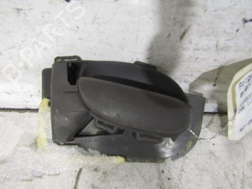 Poignée intérieure avant gauche PEUGEOT 206 Hatchback (2A/C) 1.9 D (69 hp) 25096127
