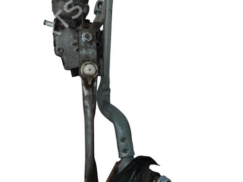 Used Front wiper motor Front wiper motor TOYOTA YARIS (_P13_) 1.0 (KSP130_, KSP130) (69 hp) 26029517 26029517