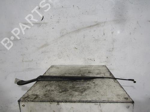 Used Front windshield wiper arm RENAULT SCÉNIC II (JM0/1_) [2003-2010]  25085611