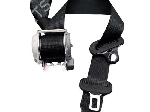 rear-right-seatbelt-peugeot-108-2014-26393342 main image