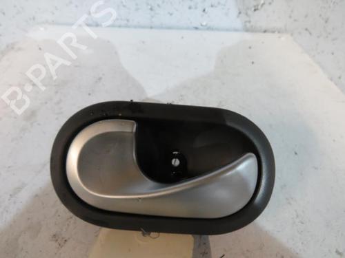 Used Rear left interior door handle RENAULT CLIO III (BR0/1, CR0/1) 1.5 dCi (88 hp) 25066313