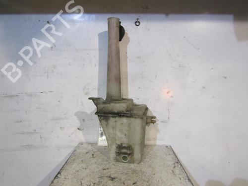 Used Windscreen washer tank HYUNDAI SANTA FÉ I (SM) 2.0 CRDi 4x4 (113 hp) 25105864