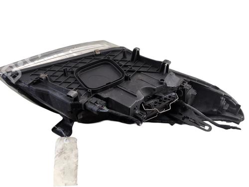 left-headlight-renault-megane-iii-hatchback-bz01_-b3_-2008-32094704 main image