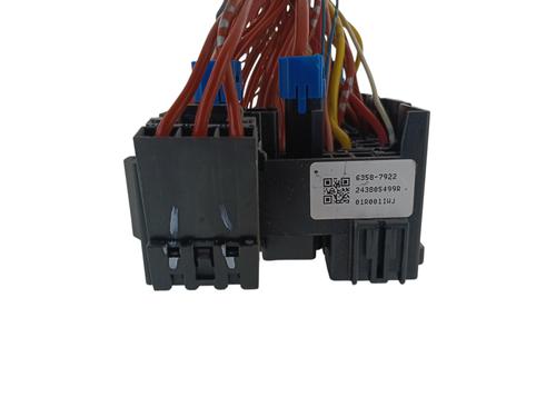 Used Fuse box Fuse box RENAULT CLIO V (B7_) 1.0 TCe 100 (B7MT) (101 hp) 36438808 36438808