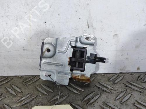 Venstre foran invendig håndtak LAND ROVER FREELANDER I (L314) 2.0 DI 4x4 (98 hp) 25080326
