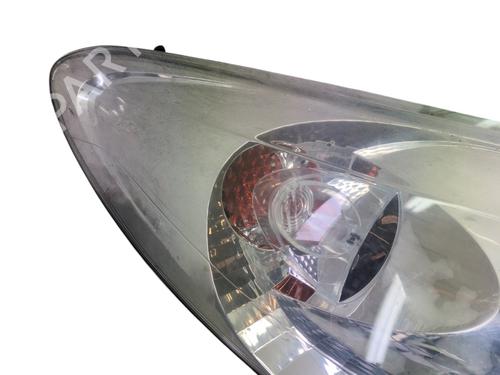 Right headlight PEUGEOT 206+ (2L_, 2M_) 1.4 HDi eco 70 | BP31832661C29 