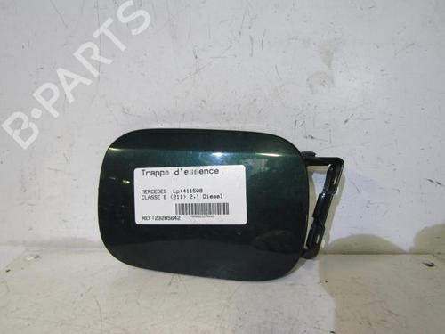 Tanklokket MERCEDES-BENZ E-CLASS (W211) E 200 CDI (211.004) (122 hp) 25111735