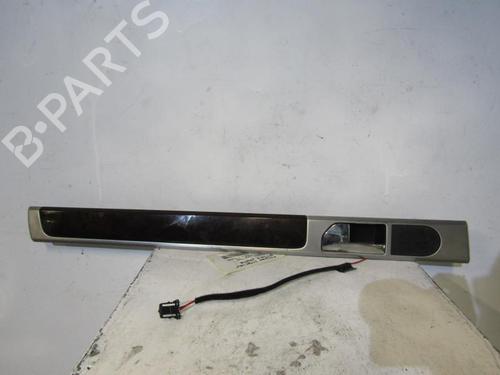 Portiergreep binnen links achter VW TOUAREG (7LA, 7L6, 7L7) 3.0 V6 TDI | BP25090424I15 