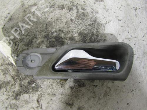 Used Front left interior door handle Front left interior door handle MERCEDES-BENZ C-CLASS (W203) C 220 CDI (203.006, 203.008) (143 hp) 25078564 25078564