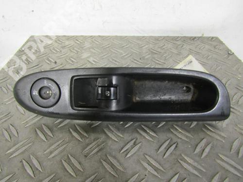 Used Right front window switch Right front window switch RENAULT CLIO II (BB_, CB_) [1998-2016] 10589741 10589741