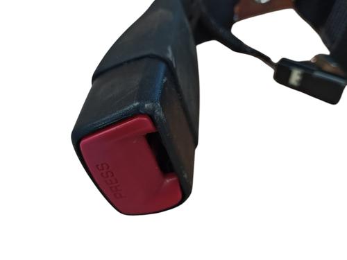 Used Seat buckle Seat buckle TOYOTA YARIS (_P13_) 1.0 (KSP130_, KSP130) (69 hp) 26029504 26029504