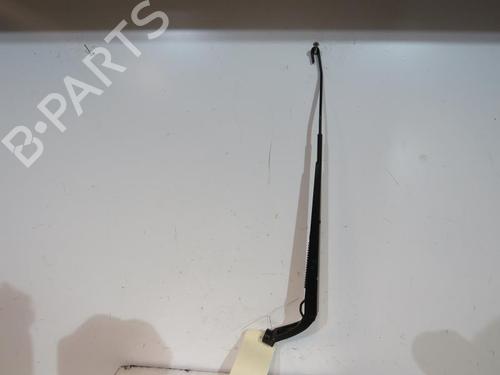 Used Front windshield wiper arm TOYOTA COROLLA (_E12_) 1.4 VVT-i (ZZE120_, ZZE120R) (97 hp) 25112926