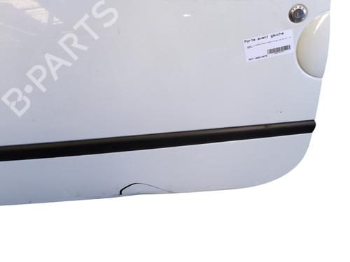 Used Left front door RENAULT TWINGO II (CN0_) 1.2 16V (CN04, CN0B) (75 hp) 27403501