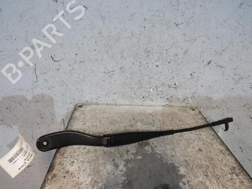 Used Front windshield wiper arm VOLVO S40 II (544) 2.0 D (136 hp) 25109131