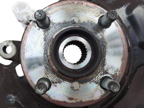 Used Left front steering knuckle Left front steering knuckle TOYOTA YARIS (_P13_) 1.4 D (NLP130_, NLP130) (90 hp) 32065005 32065005