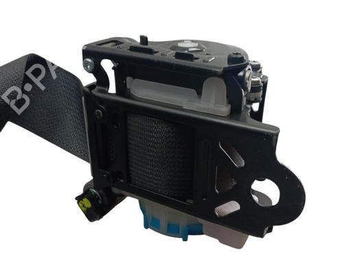 Used Front right seatbelt TOYOTA YARIS (_P13_) 1.5 (NSP131_) (112 hp) 32363628