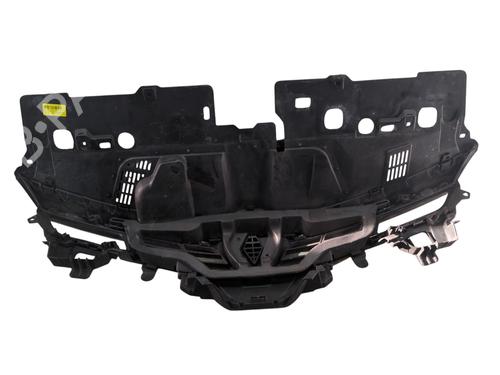 Grille RENAULT CLIO IV Grandtour (KH_) 1.5 dCi 75 | BP30132527C40