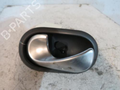 Used Front left interior door handle RENAULT SCÉNIC II (JM0/1_) 1.5 dCi (JM1E, JM16) (106 hp) 25109769