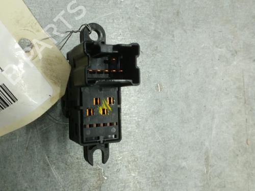 Used Right rear window switch NISSAN QASHQAI / QASHQAI +2 I (J10, NJ10, JJ10E) 1.5 dCi (106 hp) 25104480