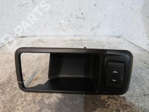 Used Right rear window switch Right rear window switch FORD FOCUS C-MAX (DM2) 2.0 TDCi (136 hp) 10606507 10606507