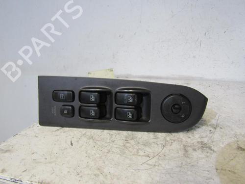 Used Left front window switch HYUNDAI TRAJET (FO) 2.0 CRDi (113 hp) 25111660