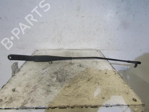 Used Front windshield wiper arm FORD FOCUS II Turnier (DA_, FFS, DS) [2004-2012]  25106803