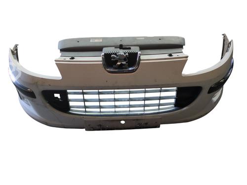 Used Front bumper PEUGEOT 407 (6D_) 2.0 HDi 135 (6DRHRH, 6DRHRE, 6DRHRG, 6DRHRJ) (136 hp) 31193596