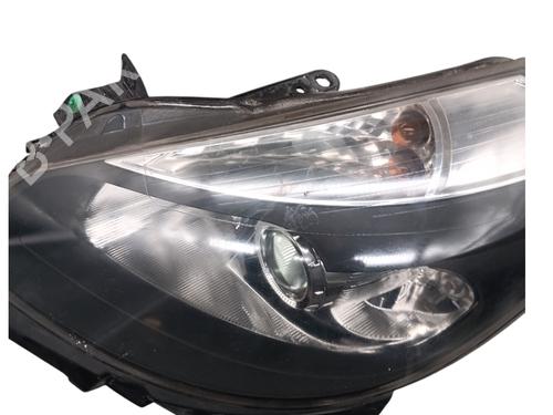 Left headlight RENAULT CLIO III (BR0/1, CR0/1) 1.5 dCi (BR17, CR17) | BP30703211C28