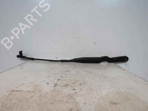 Used Front windshield wiper arm VW BORA I (1J2) 1.9 TDI (101 hp) 25069363