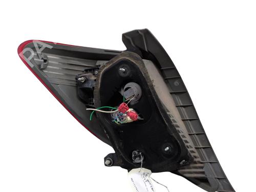 right-taillight-toyota-yaris-_p13_-2010-2011-2012-2013-2014-2015-2016-2017-2018-2019-2020-30819966 main image