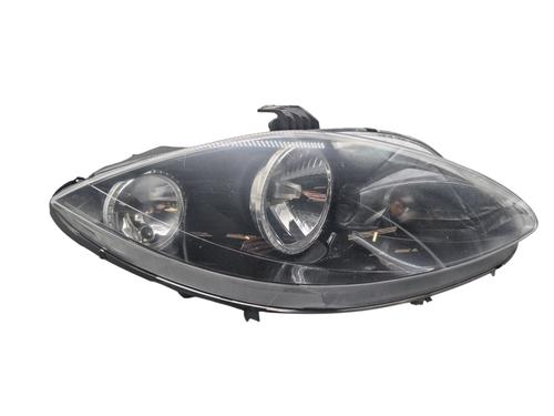Right headlight SEAT LEON (1P1) 1.9 TDI | BP29251885C29 