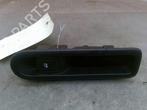 Used Right rear window switch Right rear window switch RENAULT CLIO III (BR0/1, CR0/1) [2005-2014] 25067739 25067739