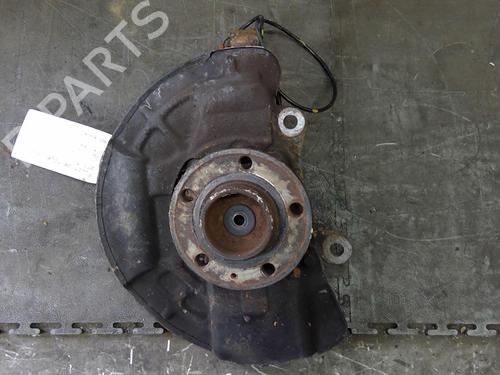 Used Right front steering knuckle VOLVO XC90 I (275) D5 AWD (163 hp) 25111388