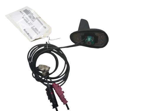 antennabase-mercedes-benz-c-class-w204-2007-2008-2009-2010-2011-2012-2013-2014-2015-25074475 main image
