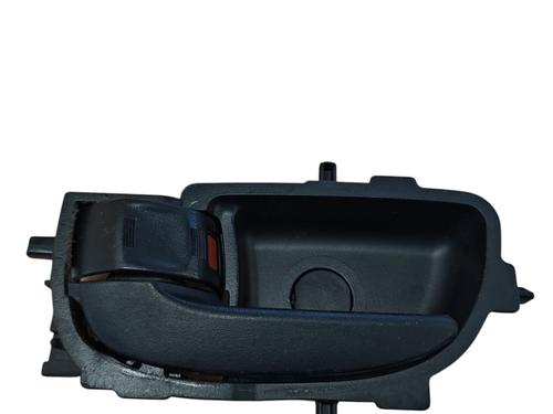 Used Rear left interior door handle TOYOTA YARIS (_P13_) 1.0 (KSP130_, KSP130) (69 hp) 26029523