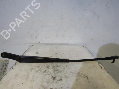 Used Front windshield wiper arm VW TOURAN (1T1, 1T2) 1.9 TDI (100 hp) 25107042