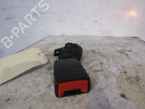 Used Seat buckle FIAT 500 (312_) 1.2 (312AXA1A) (69 hp) 25064029