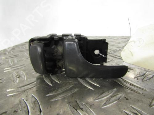 Used Front left interior door handle NISSAN TERRANO II (R20) 2.7 TDi 4WD (125 hp) 25070100