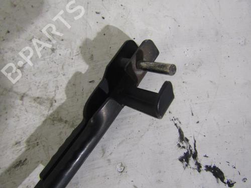 Front windshield wiper arm VW TOURAN (1T1, 1T2) 2.0 TDI | BP25106083C143 