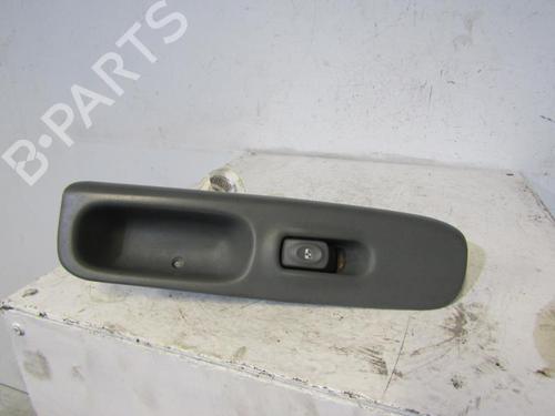 Used Right front window switch RENAULT TWINGO I (C06_) 1.2 16V (C06C, C06D, C06K) (75 hp) 25094138