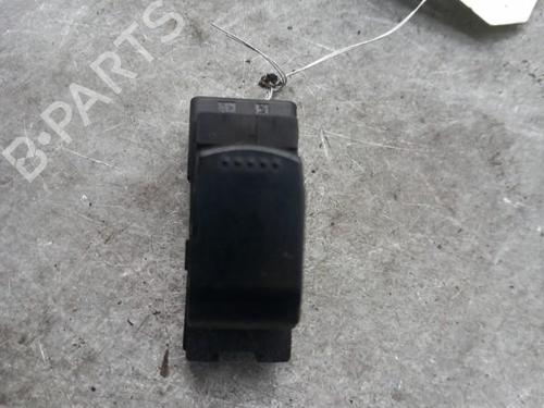Used Right front window switch Right front window switch SUZUKI SWIFT III (MZ, EZ) 1.3 (RS413, ZC11S) (92 hp) 25060328 25060328