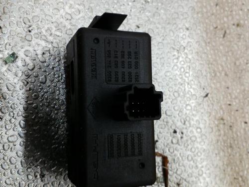 Warning switch RENAULT SCÉNIC III (JZ0/1_) 1.5 dCi | BP25089688I22 - Image 3