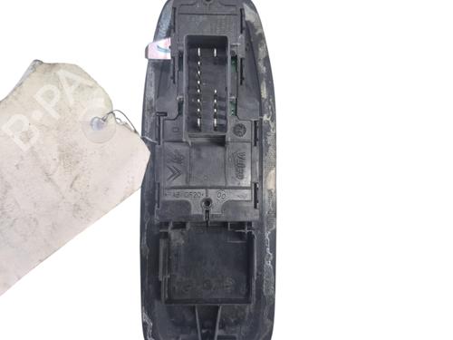 Left front window switch PEUGEOT 208 I (CA_, CC_) 1.2 VTI 82 | BP32175992I27 