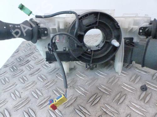 Used Steering column stalk Steering column stalk RENAULT MEGANE III Grandtour (KZ0/1) 1.5 dCi (KZ1M, KZ1W, KZ0R) (106 hp) 25107147 25107147
