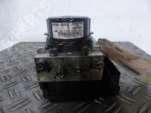ABS pump TOYOTA YARIS (_P13_) 1.4 D (NLP130_, NLP130) | BP25065472M43 